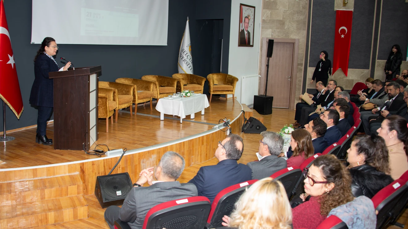 Ayakkabı sektörünün geleceği panelde tartışıldı